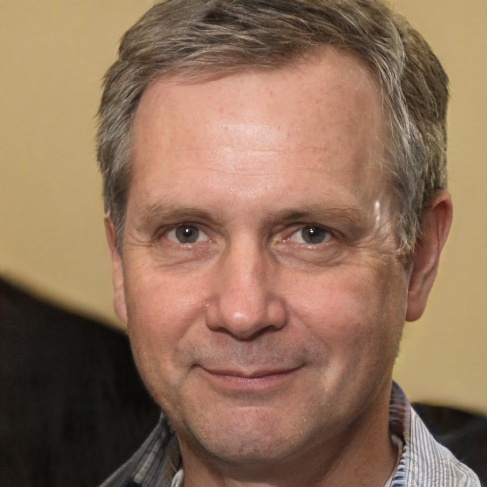 Portrait of Callum Hendrix, Senior Banking Educator